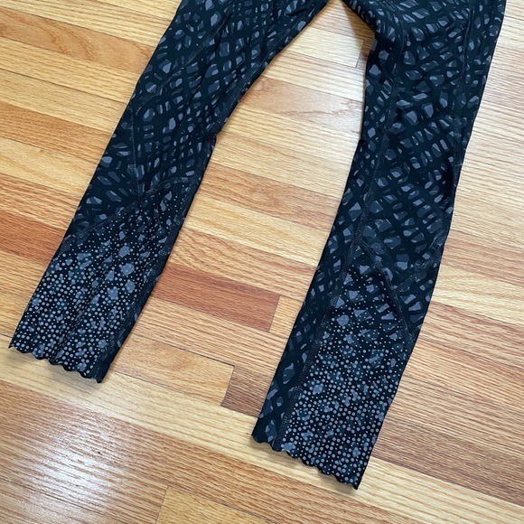 Lululemon Tight Stuff Tight - Rare Pattern! - Picture 5 of 6